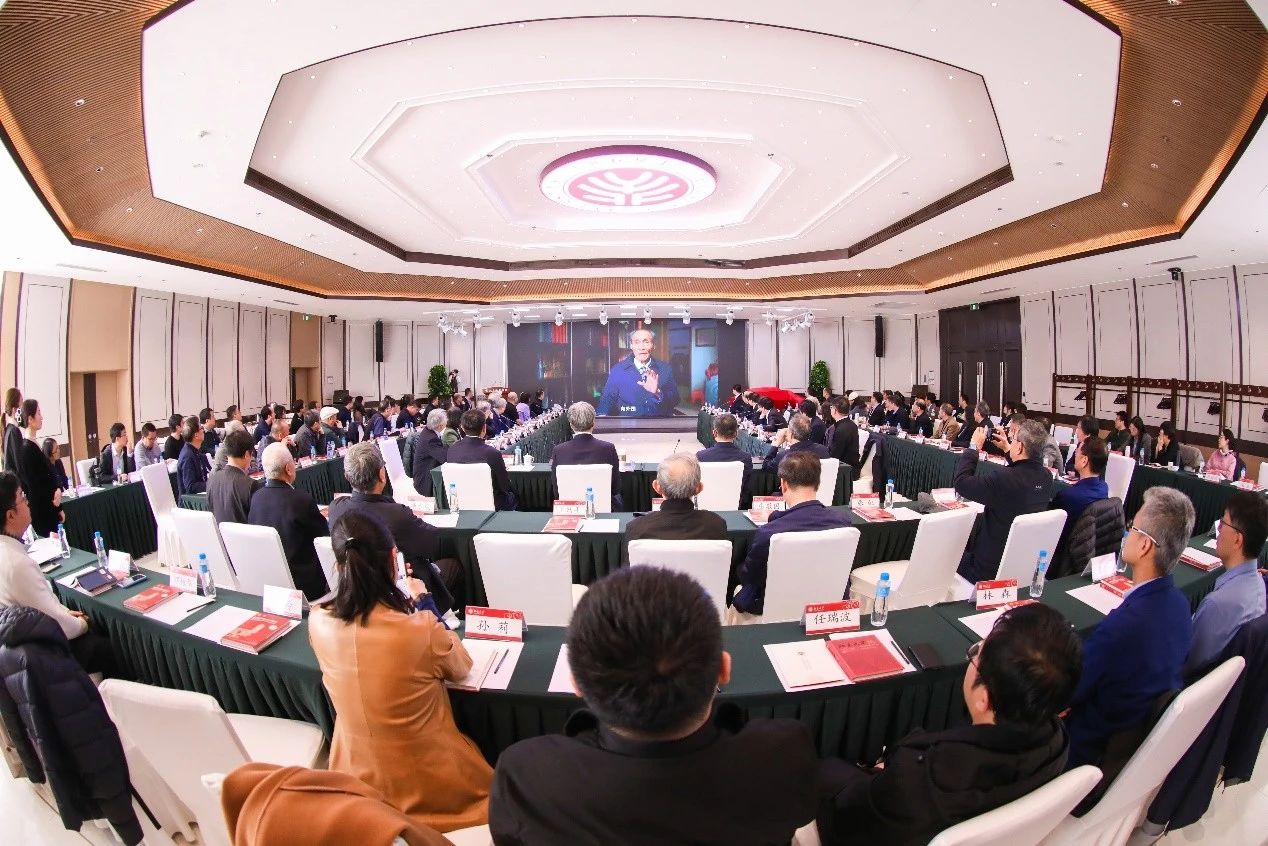 【新闻动态】 严文明先生学术思想研讨会暨《严文明文集》新书发布会在北京大学举办