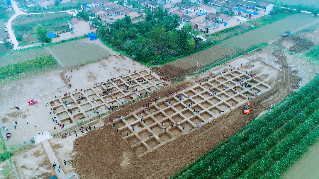 https://archaeology.pku.edu.cn/__local/C/E7/33/3E1AF267E0E078C17FBBCE771C0_AD484829_11E945.jpg?e=.jpg